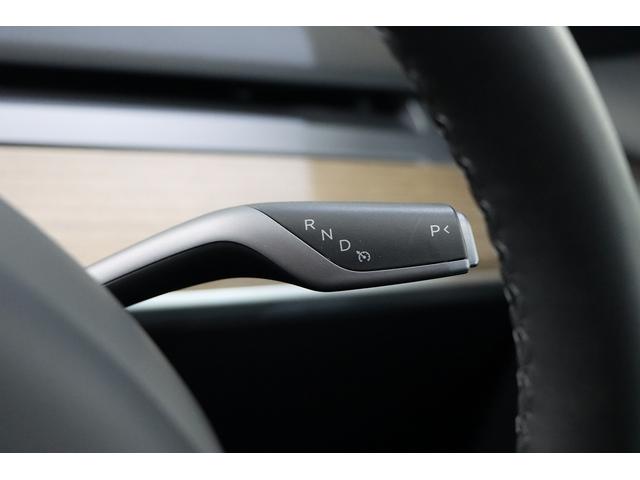ロングレンジ AWD オートパイロット/パノラマガラスルーフ/黒革シート/パワーシート/シートヒーター/LEDヘッド/バックカメラ/サイドカメラ/パークセンサー/15インチセンターディスプレイ/AWD/パワーバックドア(11枚目)