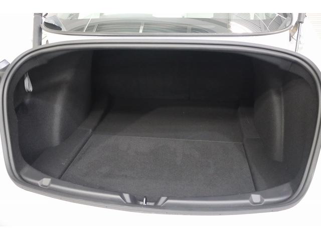 ロングレンジ AWD オートパイロット/黒革シート/パノラマガラスルーフ/15インチセンターディスプレイ/Tスポーツライン20インチAW/純正19AW有/サイド&バックカメラ/LEDヘッド/パワートランク/禁煙車/1オーナ(16枚目)