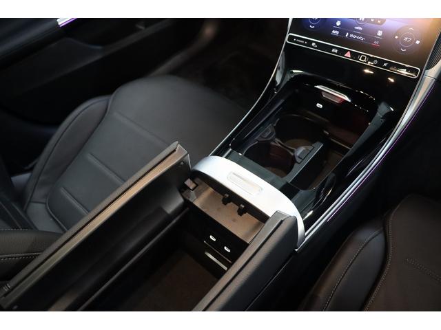 C220d 4マチック オールテレイン レザーエクスクルーシブPKG/パノラミックスライディングルーフ/ARナビ/360カメラ/MBUX/TV/ヘッドアップディスプレイ/黒革シート/純正前後ドラレコ/純正18インチAW/アンビエントライト(25枚目)