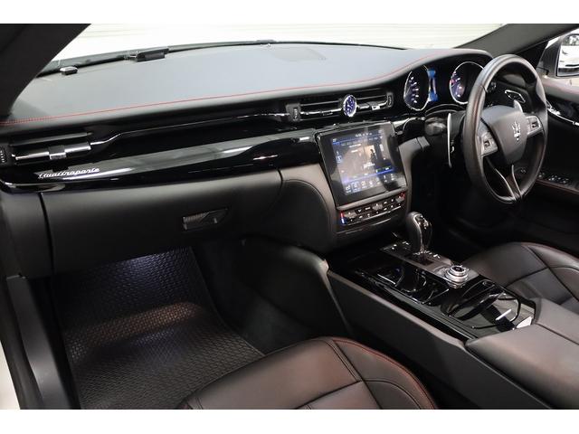 S グランスポーツ 黒革シート/サンルーフ/Harman/Kardonサウンドシステム/純正20インチAW/パドルシフト/LEDヘッド/純正ナビ/フルTV/360カメラ/パワートランクリッド/シートヒーター/禁煙車(19枚目)