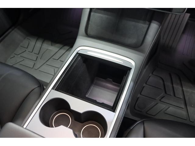 ロングレンジ AWD オートパイロット/黒革シート/パノラマガラスルーフ/チャデモアダプター/LEDヘッド/パワートランクリッド/純正19インチAW/パワーシート/ヒーター/サイド&バックカメラ/15インチディスプレイ(23枚目)
