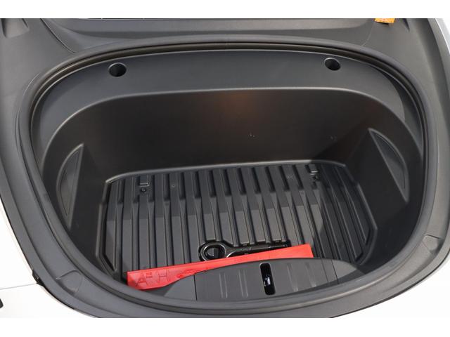 ロングレンジ AWD オートパイロット/黒革シート/パノラマガラスルーフ/チャデモアダプター/LEDヘッド/パワートランクリッド/純正19インチAW/パワーシート/ヒーター/サイド&バックカメラ/15インチディスプレイ(26枚目)