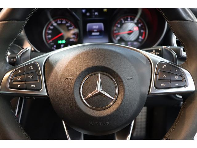 C63 Sカブリオレ ブルーソフトトップ/レーダーセーフティ/AMG黒&白レザスポーツーシート/純正19インチAW/ブルメスターサウンド/スポーツエキゾースト/IWCウォッチ/レッドブレーキキャリパー/純正ナビ/地デジTV(29枚目)