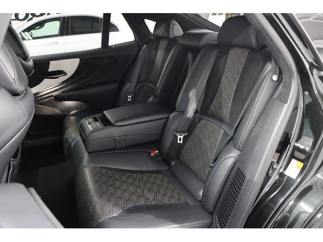 LS500h Fスポーツ サンルーフ/ウルトラスエード黒革コンビシート/HUD/イージークローザードア/パワートランク/純正ドラレコ/HDDナビ/地デジ/360カメラ/シートヒーター&ベンチレーター/三眼LED/1オーナー(13枚目)