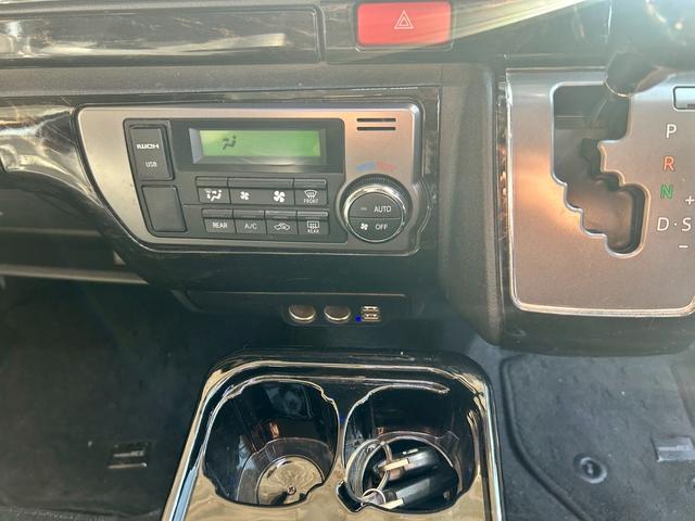 レジアスエースバン スーパーGL ダークプライム フルエアロ 内装レザー張替 ファブレス19インチ エアサス公認 8ナンバー工作車(15枚目)