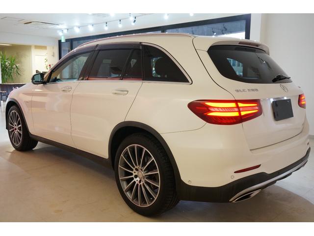 ＧＬＣ２５０　４マチックエディション１　ｄｅｓｉｇｎｏナッパレザーシート　レザーＡＲＴＩＣＯインテリア　専用マルチスポーク２０ＡＷ　パノラミックスライディングルーフ　３６０°カメラ　ブルーメスター　シートヒーター　レーダーセーフティーＰＫＧ(8枚目)