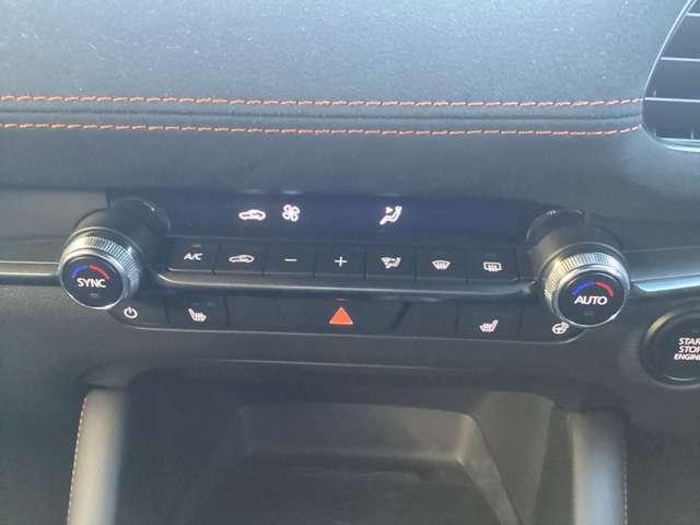 MAZDA3ファストバック 1.5 15S レトロスポーツエディション(12枚目)