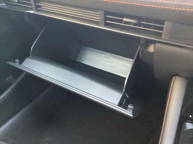 MAZDA3ファストバック 1.5 15S レトロスポーツエディション(16枚目)