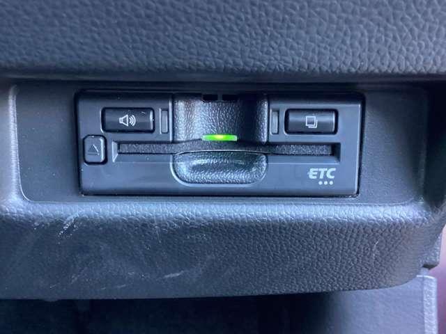 �d�s�b��������񓋍ځB���������������Œ�Ԃ���K�v�Ȃ�ē��R�Ȃ��ł��B�X���[�Y�ɃX�g���X�Ȃ��h���C�u�����y���݂��������B�i���x�����z�ɃZ�b�g�A�b�v��p�͊܂܂�Ă���܂���B�j