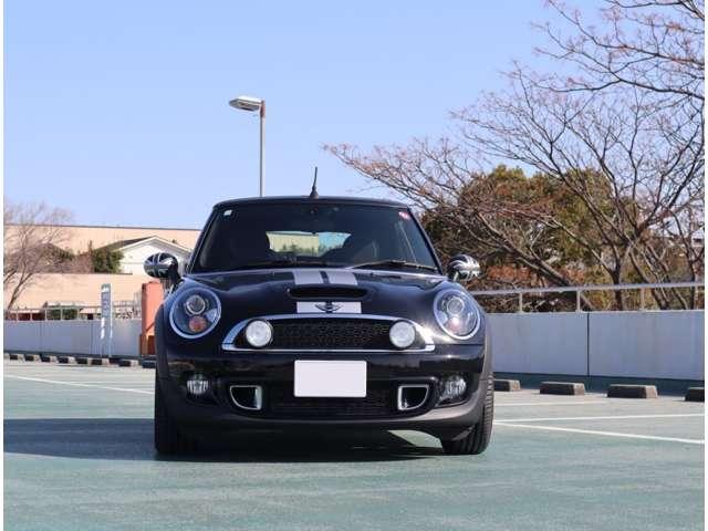 ＭＩＮＩ クーパーＳ　コンバーチブル　ハイゲートブラウン本革　（ブラックメタリック）（19枚目）