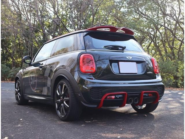ＭＩＮＩ ジョンクーパーワークス　ＭＴｍｏｄｅ　８ＡＴ　ワンオーナー・純ナビ・ドラレコ・ドライビングモード・コンビ革シート・８ＡＴ１８ＯＰＡＷ・ＧＰ用ディフェーザー・ヘッドＵＰデスプレイ！バックモニター・ＥＴＣ（6枚目）