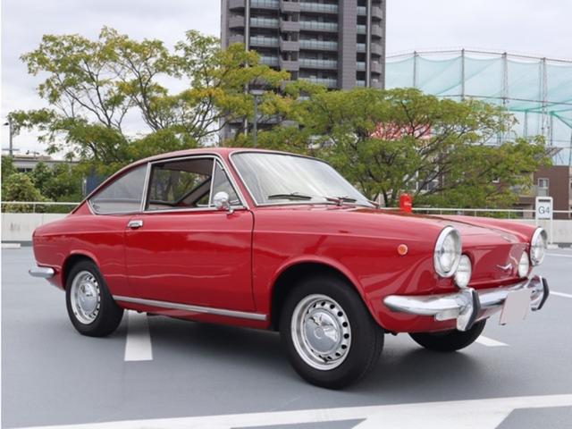 ８５０ ベースグレード　９００スポーツクーペ　（レッド）（2枚目）