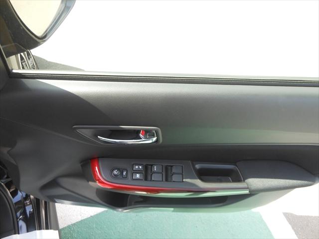 スイフトスポーツ ベースグレード　１．４ターボ　セーフティサポート　４型モデル　６ＭＴ車　スズキ保証付　デュアルセンサーブレーキ　リヤパーキングセンサー　アダプティブクルーズコントロール　ブラインドスポットモニター　ＬＥＤヘッドランプ（17枚目）