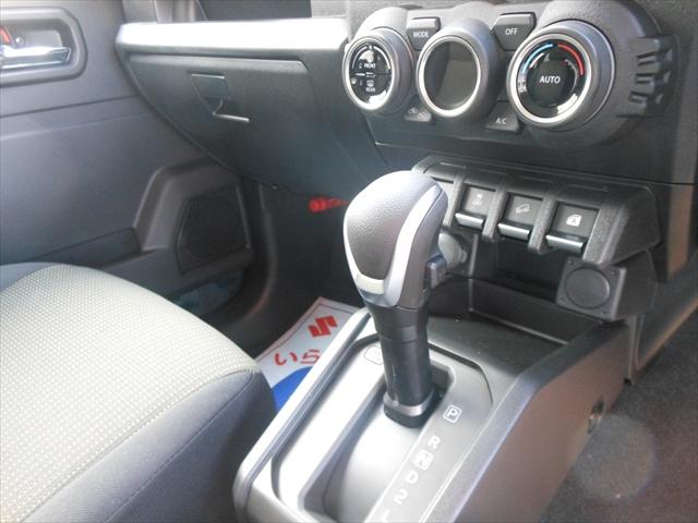 ジムニーシエラ ＪＣ　１．５　４ＷＤ　３型モデル　４ＡＴ車　スズキ保証付　登録済未使用車　デュアルセンサーブレーキ　ＬＥＤヘッドランプ　オートライトシステム　クルーズコントロールシステム　アイドリングストップシステム（39枚目）