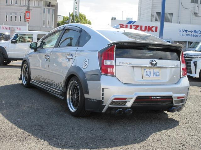 プリウス Ｓツーリングセレクション　車高調　１７ＡＷ　フルエアロ　レカロ（4枚目）