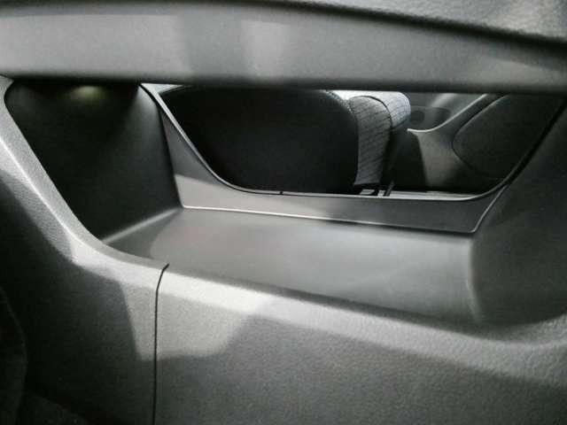 エクストレイル X e-4ORCE プロパイロット コネクトナビ TV アラウンドビューM ETC2.0 純正前後ドラレコ リモコンオートバックドア SOSコール シートヒーター LEDヘッドライト ハイビームアシスト 弊社試乗車アップ(37枚目)