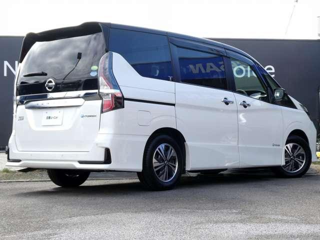 セレナ 1.2 e-POWER ハイウェイスター V 10インチメモリーナビ プロパイロット 360°カメラ エマジェンシーブレーキ 1オナ 寒冷地仕様 スマキー バックカメラ LED レーンアシスト ETC ドラレコ イモビ サイドカーテンエアバック フルオートエアコン アルミホイール(2枚目)