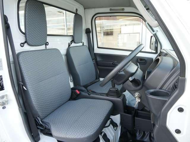 NT100クリッパートラック 660 DX 4WD エアコン パワステ AM/FMラジオ ワンオーナー車 運転席エアバック PS 4WD エアコンパワステ(5枚目)