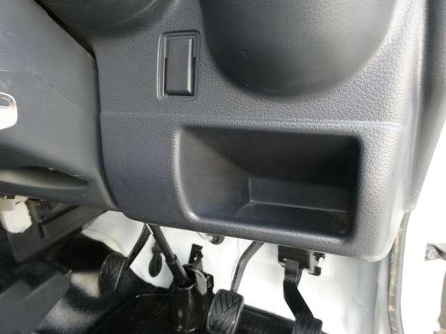 NT100クリッパートラック 660 DX 4WD エアコン パワステ AM/FMラジオ ワンオーナー車 運転席エアバック PS 4WD エアコンパワステ(12枚目)
