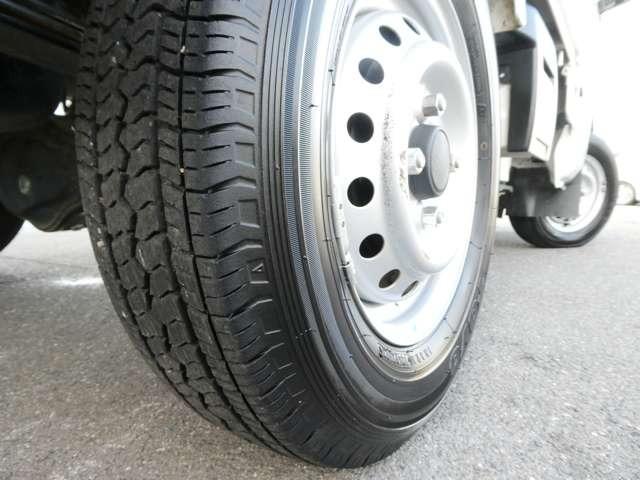 NT100クリッパートラック DX パートタイム4WD 5速マニュアル車 エアコン パワステ AM/FMラジオ 運転席エアバック ワンオーナ 日産ワイド保証1年(30枚目)