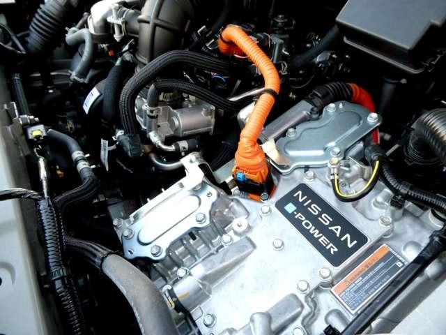 ノート X 9インチメモリーナビ TV アラウンドビューモニター ETC2.0 純正ドラレコ(前方・車内) アダプティブLEDヘッドライト インテリジェントルームミラー 衝突軽減ブレーキ 弊社試乗車アップ(33枚目)