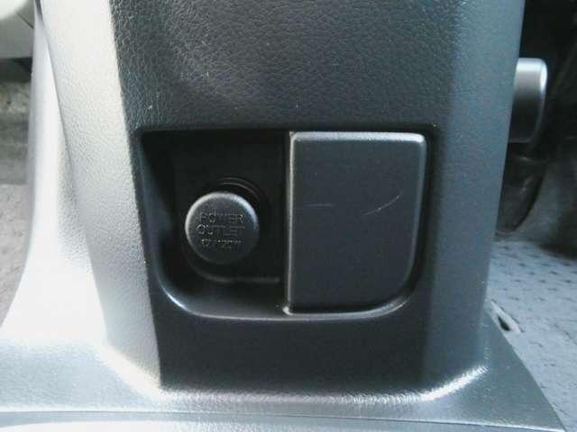 ＮＶ２００バネットバン ＧＸ　衝突軽減ブレーキ　車線逸脱警報　メモリーナビ　ＴＶ　バックカメラ　純正前後ドラレコ　ＥＴＣ　前席パワーウィンドウ　リモコンキー　ハイビームアシスト　プライバシーガラス　日産ワイド保証１年（23枚目）