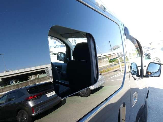 ＮＶ２００バネットバン ＧＸ　衝突軽減ブレーキ　車線逸脱警報　メモリーナビ　ＴＶ　バックカメラ　純正前後ドラレコ　ＥＴＣ　前席パワーウィンドウ　リモコンキー　ハイビームアシスト　プライバシーガラス　日産ワイド保証１年（27枚目）