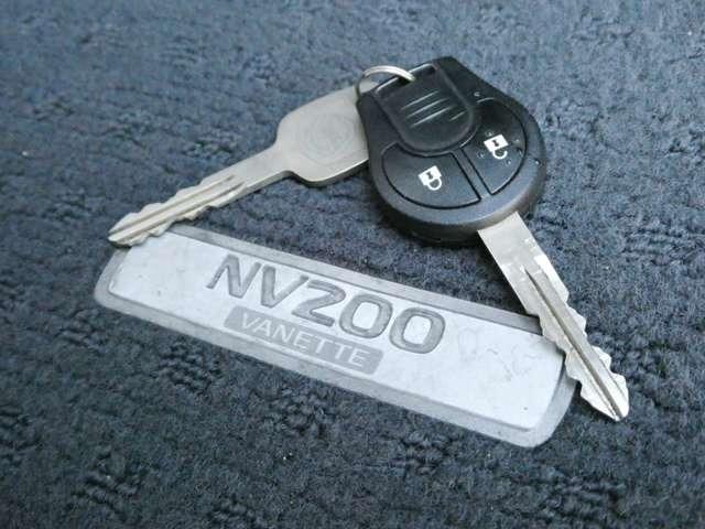 ＮＶ２００バネットバン ＧＸ　衝突軽減ブレーキ　車線逸脱警報　メモリーナビ　ＴＶ　バックカメラ　純正前後ドラレコ　ＥＴＣ　前席パワーウィンドウ　リモコンキー　ハイビームアシスト　プライバシーガラス　日産ワイド保証１年（28枚目）