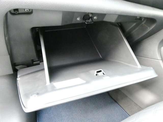 キックス ＡＵＴＥＣＨ　（ｅ－ＰＯＷＥＲ）　衝突被害軽減ブレーキ　アラウンドビュー　レーダークルーズ　誤発進抑制装置　ＬＥＤヘッドライト　ＥＴＣ　車線逸脱警報　スマートキー　ワンオーナー　リヤカメラ　ドラレコ　パワーウインドウ　ＡＢＳ　アルミホイール　メモリーナビ（30枚目）