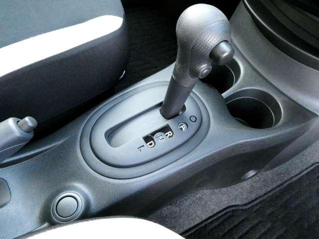 ノート １．２　Ｘ　衝突被害軽減ブレーキ　踏み間違い防止ＡＳＴ　レーダーブレーキサポート　ＥＴＣ搭載　１オーナー車　Ｄレコ　スマトキー　キーレス　運転席助手席エアバッグ　ナビＴＶ　ワンセグ　バックカメラ　エアコン　パワーウィンドウ　レーンアシスト　ＡＢＳ　アラモニ（19枚目）