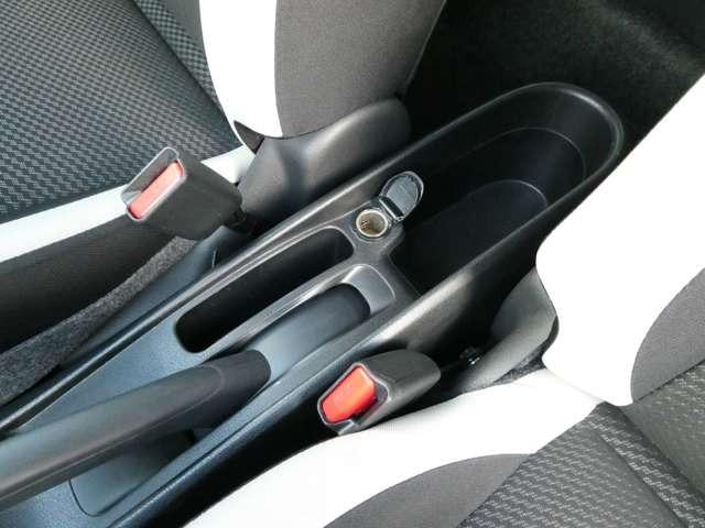 ノート １．２　Ｘ　衝突被害軽減ブレーキ　踏み間違い防止ＡＳＴ　レーダーブレーキサポート　ＥＴＣ搭載　１オーナー車　Ｄレコ　スマトキー　キーレス　運転席助手席エアバッグ　ナビＴＶ　ワンセグ　バックカメラ　エアコン　パワーウィンドウ　レーンアシスト　ＡＢＳ　アラモニ（28枚目）