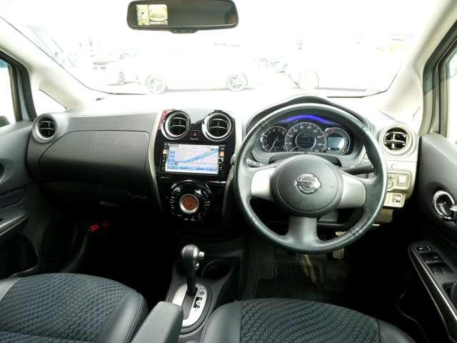 ノート 1.2 メダリスト アラウンドビューモニター メモリーナビ アラウンドビュモニター Aストップ インテリキー オートエアコン 左右エアバック バックビューモニター メモリーナビ ETC 1オーナー ナビTV LEDヘッドライト パワーウインドー パワステ(4枚目)