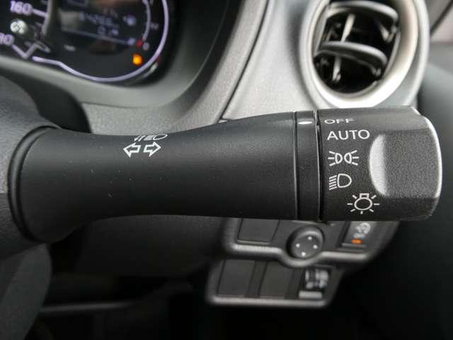 ノート 1.2 メダリスト アラウンドビューモニター メモリーナビ アラウンドビュモニター Aストップ インテリキー オートエアコン 左右エアバック バックビューモニター メモリーナビ ETC 1オーナー ナビTV LEDヘッドライト パワーウインドー パワステ(19枚目)