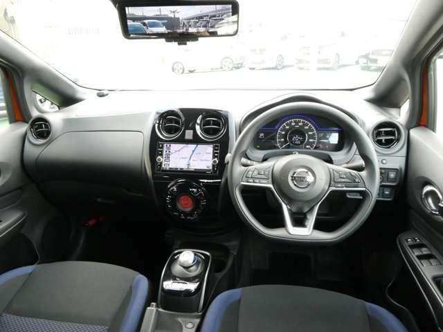 ノート e-パワー X ブラックアロー 障害物ソナー アラウンドビュ-モニター 車線逸脱 LEDランプ 1オーナー スマートキー アクティブクルーズコントロール キーレス ナビTV Wエアバッグ アルミ パワーウインドウ オートエアコン(4枚目)