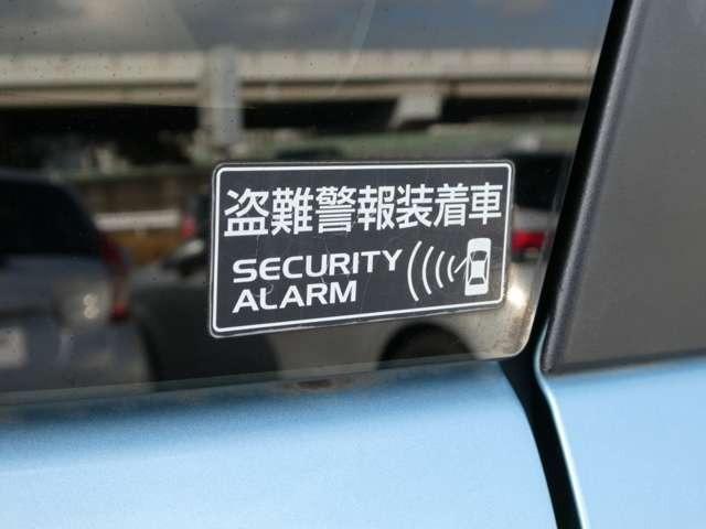 �J�[�A���[���t���I�I�h�A�������J����ƁA�ԗ��̃z�|������ُ�����m�点���܂��B