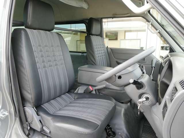 ボンゴバン ＤＸ　低床　ハイルーフ　積載量１１５０ｋｇ　運転席・助手席エアバック　ＡＢＳ　マニュアルエアコン　前席パワーウィンドウ　ＡＭ／ＦＭラジオ　プライバシーガラス　マツダ純正前方ドラレコ　日産ワイド保証１年（5枚目）