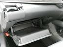 車検証などが収納できるグローブボックスです。