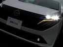 アダプティブLEDヘッドライトシステムは、照射パターンを変化させて対向車や先行車が眩しくならないようにハイビームをキープすることで、良好な視界を確保します。フォグランプ付