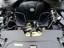 V6・3.0リッターツインターボの純エンジンならではの滑らかなエンジンフィール。