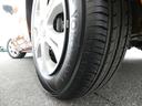 ホイルカバーで足元もすっきり!タイヤサイズ(185/70・R14インチ)製造2022年製造。