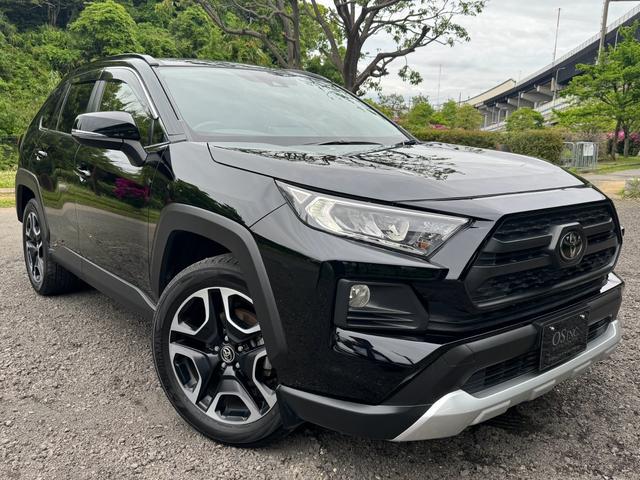 ＲＡＶ４ アドベンチャー　／４ＷＤ／レーダークルーズ／レーンキープアシスト／サンルーフ／ＢＬＫレザー／パワーシート／電動格納ミラー／オートライト／シートエアコン／電動リアゲート／ＥＴＣ／バックカメラ／Ｂｌｕｅｔｏｏｔｈ（10枚目）