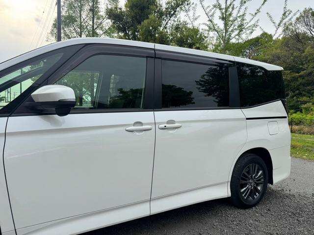 TOYOTA VOXY S-G Best Japan Spec Recon Car for Import Malaysia