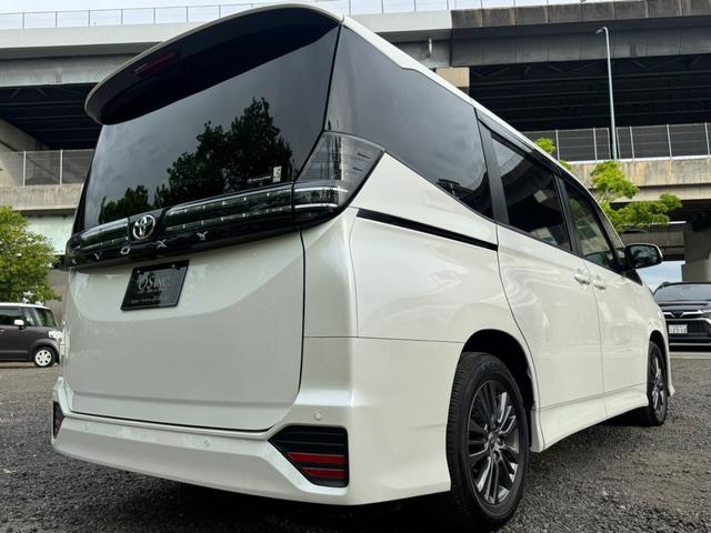 TOYOTA VOXY S-G Best Japan Spec Recon Car for Import Malaysia