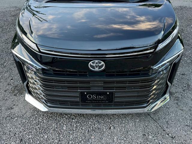 TOYOTA VOXY S-G Best Japan Spec Recon Car for Import Malaysia