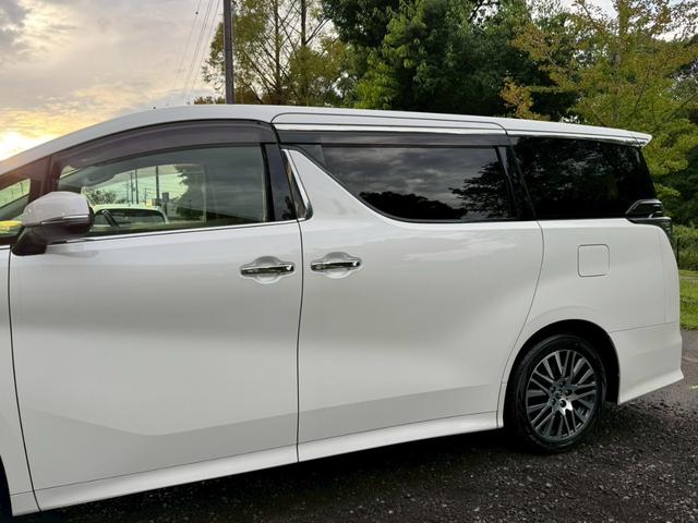 ヴェルファイア ２．５Ｚ　Ｇエディション　／ＡＬＰＩＮＥナビ・フリップダウンモニター／衝突軽減／レーダークルーズ／レーンキープ／両側パワースライドドア／コーナーセンサー／電動格納ミラー／パワーバックドア／ＥＴＣ／バックカメラ／パワーシート（10枚目）