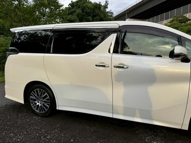 ヴェルファイア ２．５Ｚ　Ｇエディション　／ＡＬＰＩＮＥナビ・フリップダウンモニター／衝突軽減／レーダークルーズ／レーンキープ／両側パワースライドドア／コーナーセンサー／電動格納ミラー／パワーバックドア／ＥＴＣ／バックカメラ／パワーシート（17枚目）