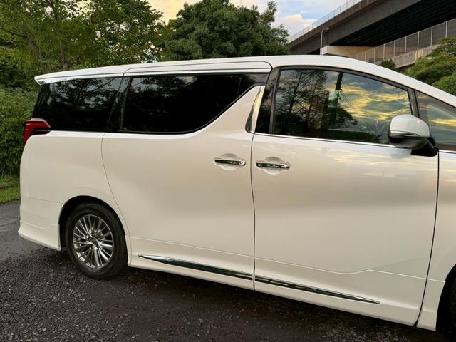 アルファード ２．５Ｓ　Ｃパッケージ／後期　／モデリスタエアロ／衝突軽減／レーダークルーズ／レーンキープ／コーナーセンサ／両側パワースライドドア／電動格納ミラー／シートエアコン／パワーシート／シートメモリ／プッシュスタート／ＥＴＣ／バックカメラ（17枚目）