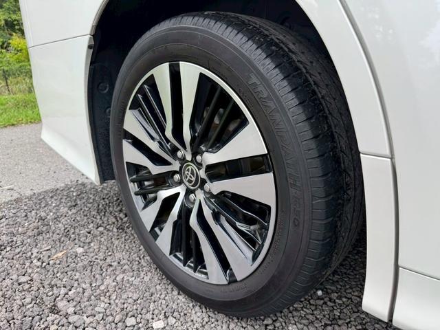 アルファード 2.5S Cパッケージ /ツインムーンルーフ/衝突軽減/デジタルインナーミラー/BSM/レーダークルーズ/レーンキープ/コーナーセンサ/パワーバックドア/シートエアコン/パワーシート/電動格納ミラー/バックカメラ/USB接続(23枚目)