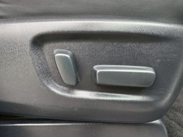 アルファード 2.5S Cパッケージ /ツインムーンルーフ/衝突軽減/デジタルインナーミラー/BSM/レーダークルーズ/レーンキープ/コーナーセンサ/パワーバックドア/シートエアコン/パワーシート/電動格納ミラー/バックカメラ/USB接続(36枚目)