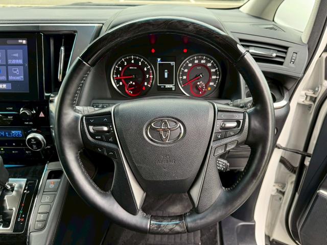 アルファード 2.5S Cパッケージ /ツインムーンルーフ/衝突軽減/デジタルインナーミラー/BSM/レーダークルーズ/レーンキープ/コーナーセンサ/パワーバックドア/シートエアコン/パワーシート/電動格納ミラー/バックカメラ/USB接続(37枚目)